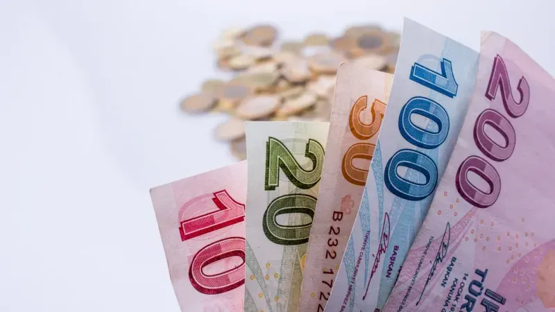 <p>ALTERNATİF BANK- VOV HESAP<br />Faiz Oranı: yüzde 53<br />Net Kazanç: 17.145,36 TL<br />Vade Sonu Tutarı: 417.145,36 TL</p>
<p>FİBABANKA- KİRAZ HESAP</p>
<p>Faiz Oranı: yüzde 52<br />Net Kazanç: 16.821,86 TL<br />Vade Sonu Tutarı: 416.821,86 TL</p>