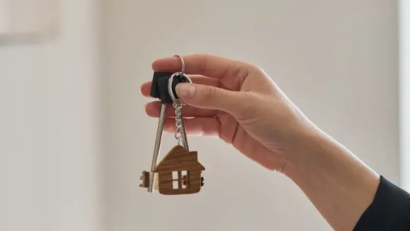 <p>Oda Sayısı: 1+1</p>
<p>Fiyat: 16.000 TL</p>
<p>Büyüklük: 65 m²</p>
<p>Bina Yaşı: 4</p>
<div id="CB193EC9_444B_4F7F_AE98_903CD316B4E1"></div>