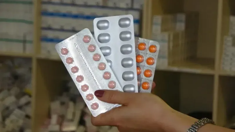 <p>Yeşilyurt 05010721411</p>
<p>İsmetpaşa Caddesi, Yeşilyurt-Tecde Yolu, Kayısı Araştırma Konteyner Çarşı No:200, Yeşilyurt / Malatya</p>
<p>24 saat açık!</p>