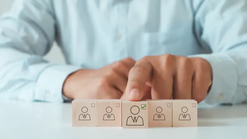 <p>Akademik kadro başvuru formu,</p>
<p>ALES sonuç belgesi,</p>
<p>Yabancı dil sınav sonuç belgesi,</p>
<p>Diploma ve transkript belgeleri (e-devlet üzerinden temin edilen belgeler kabul edilmekte),</p>
<p>Nüfus cüzdan fotokopisi,</p>
<p>SGK hizmet dökümü, sertifika gibi özel koşulları kanıtlayan belgeler.</p>
<div id="CB193EC9_444B_4F7F_AE98_903CD316B4E1"></div>