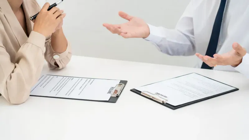 <p>Açıktan Atama: Kamu kurumlarında çalışmayan adaylar için geçerli olup, başvuru sonrası sağlık kurulu raporu ve hizmet belgesi gibi ek belgeler istenecek.</p>
<p>Naklen Atama: Hâlihazırda kamu kurumlarında görev yapan adaylar için geçerli olup, mevcut görev yerinden onaylı hizmet belgesi talep edilecek.</p>
<div id="CB193EC9_444B_4F7F_AE98_903CD316B4E1"></div>