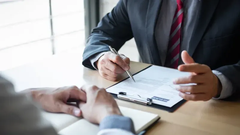 <p>Yayımlanan ilana başvuruda bulunacak olan adaylarda aranan genel şartlar şu şekilde sıralandı:</p>
<blockquote>“Türk vatandaşı olmak,</blockquote>
<blockquote>Kasten işlenen bir suçtan dolayı bir yıl veya daha fazla süreyle hapis cezasına ya da affa uğramış olsa bile devletin güvenliğine karşı suçlar, Anayasal düzene ve bu düzenin işleyişine karşı suçlar, zimmet, irtikâp, rüşvet, hırsızlık, dolandırıcılık, sahtecilik, güveni kötüye kullanma, hileli iflas, ihaleye fesat karıştırma, edimin ifasına fesat karıştırma, suçtan kaynaklanan malvarlığı değerlerini aklama veya kaçakçılık suçlarından mahkûm olmamak,</blockquote>
<div id="0FAF0372_F218_6FEC_0522_2108684CC441"></div>