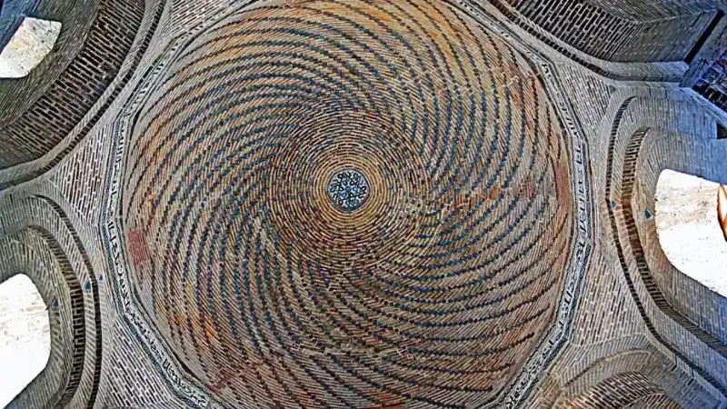 <p>Battalgazi Ulu Cami 6 Şubat 2023 depremlerinde bazı hasarlar aldı. Restorasyon için çalışmalar sürüyor ve şu sıralar ibadete kapalı.</p>
<p></p>
<p>Not: Fotoğraflar Malatya Valiliği resmi internet sitesinden alınmıştır.</p>