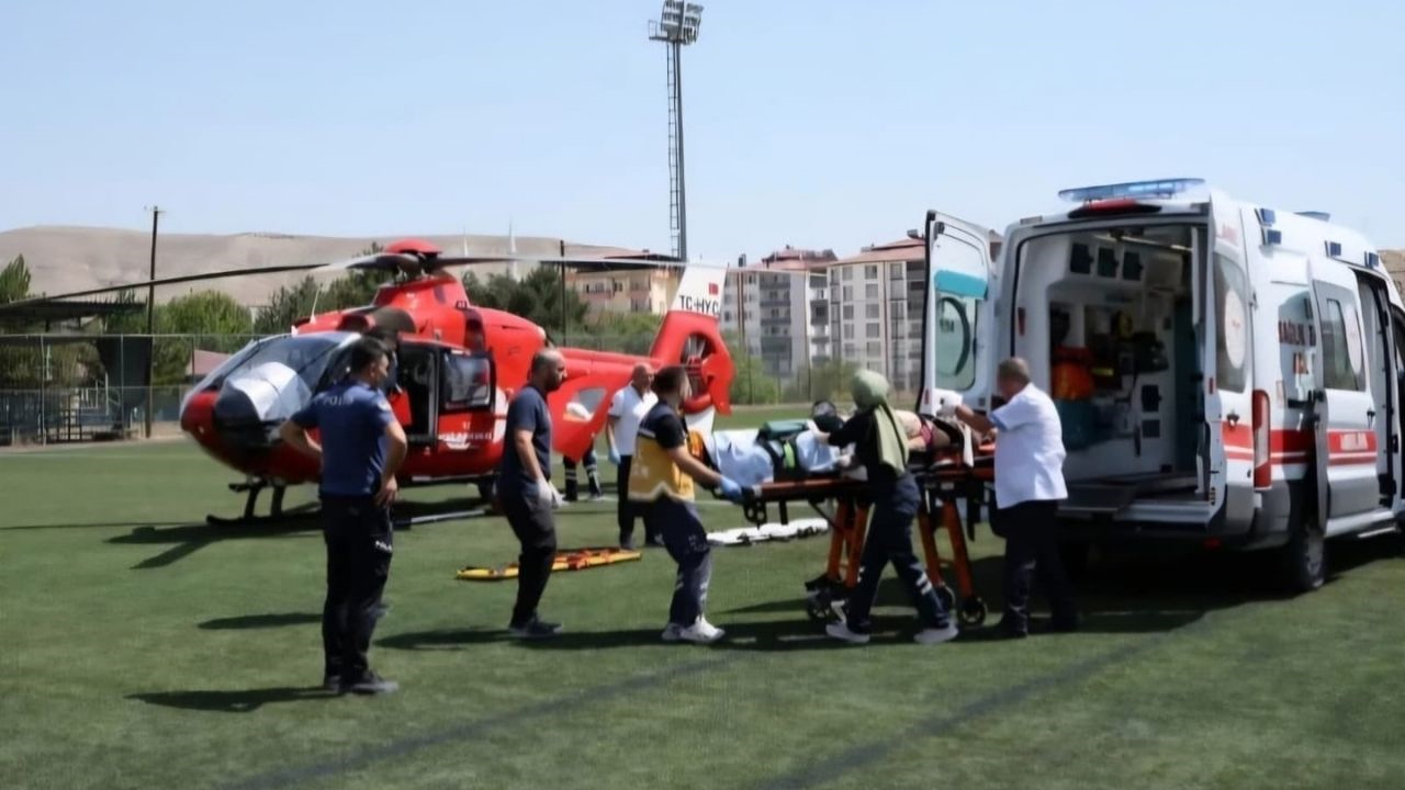 Dakikalarla yarış: Darende’de helikopter genç hasta için havalandı
