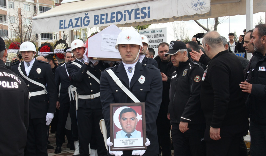 Genç Polisten Acı Haber! Son Yolcuğuna Uğurlandı (4)