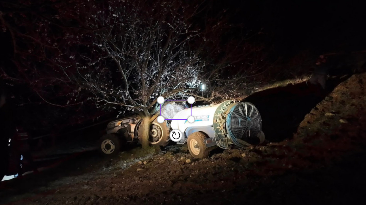 Kayısı Bahçesinde Feci Kaza Traktör Ile Ağaç Arasında Kaldı (3) Malatyahaber