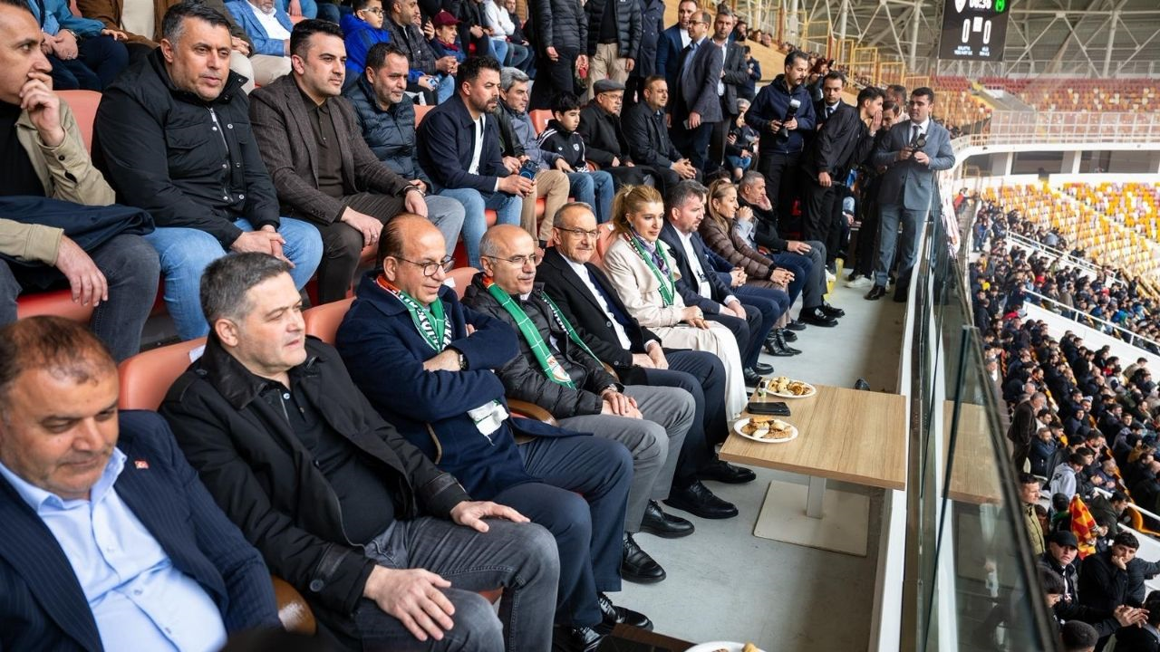 Malatya futbolunda sert çıkış: “Kaşkol sallamak yetmez!”