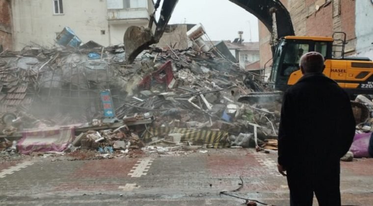 Malatya'da Bilginler Apartmanı davasında flaş karar: Tek sanığa beraat!