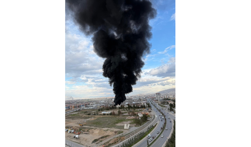 Malatya’da Zift Yangını! Bölgeyi Siyah Duman Kapladı (1) Malatyahaber