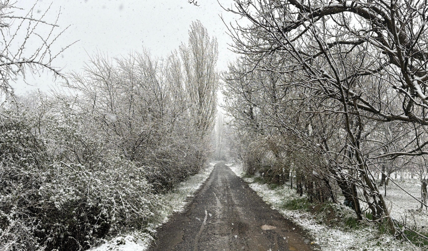Nisan ayında kar sürprizi