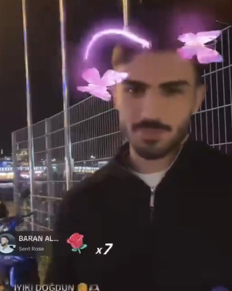 Yakışıklı Mısırcı