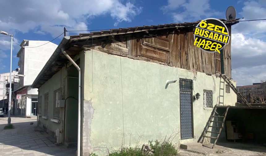 Yeni Binalar Yükseldi, Metruk Olanlar Kaldı! Çavuşoğlu Böyle Mi Kalacak (2)