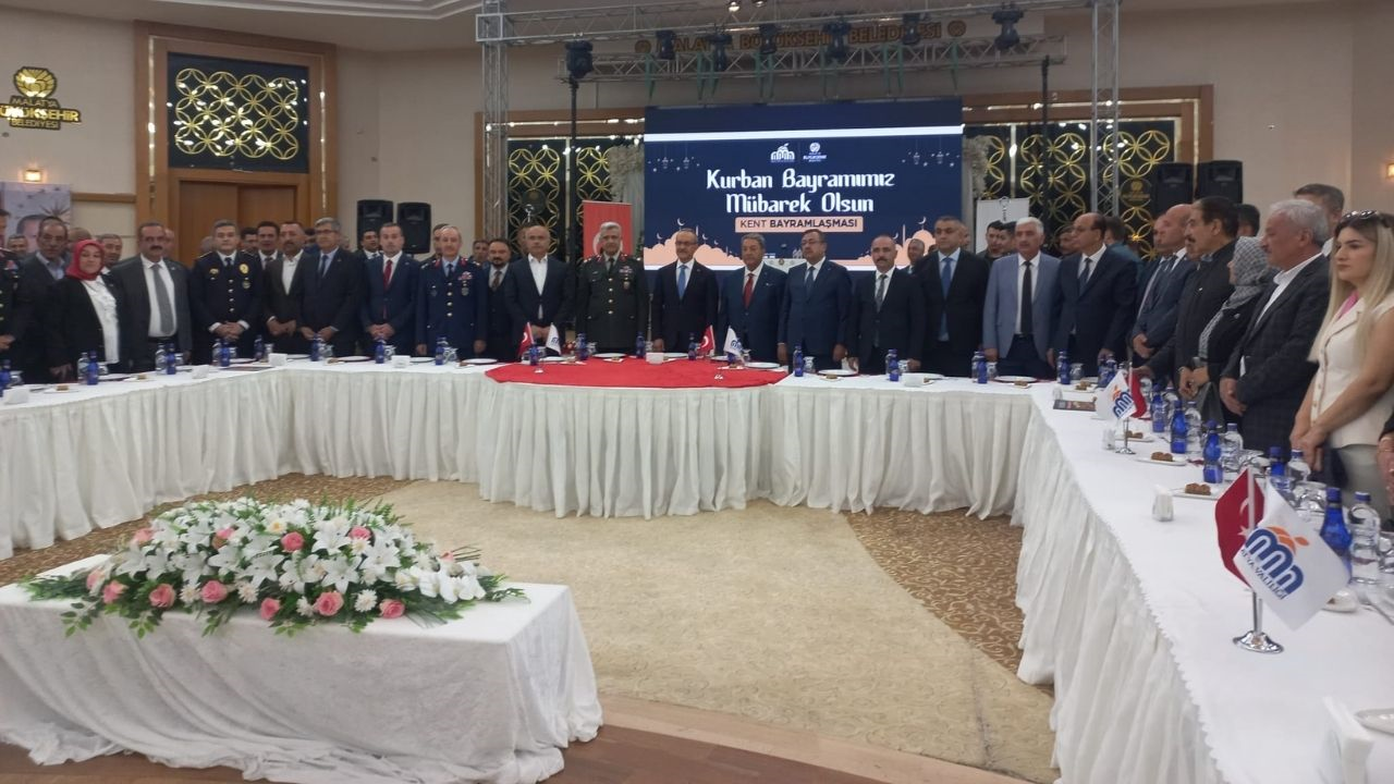Ak Parti’nin Bayramlaşma Töreninde Seçim Mesajı! “Malatya Tekrar Ilk Üçte Yer Alacak” (6) Malatyahaber