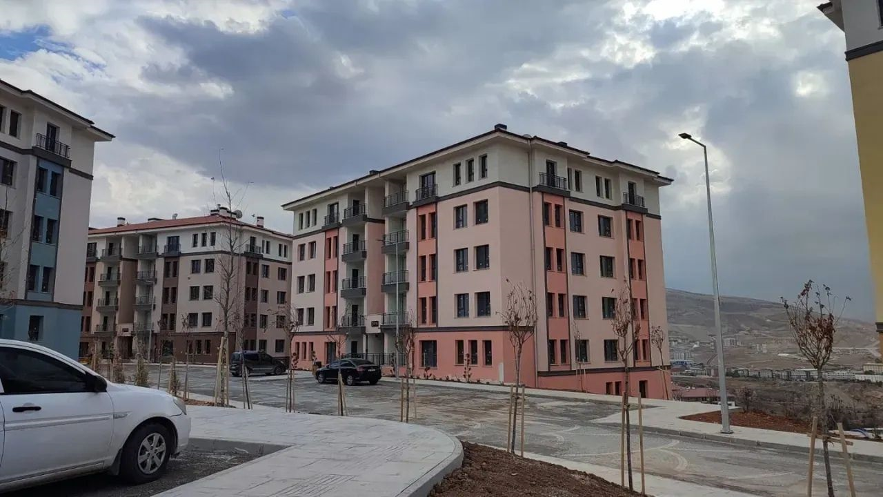 Bahçebaşı Toki̇’lerde Kalan Etapların Anahtar Teslimleri Ne Zaman Yapılacak (2) Malatyahaber