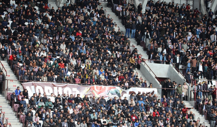 Elazığ'da Nefesler Tutuldu! Maç Biletleri Satışa Sunuldu (1)
