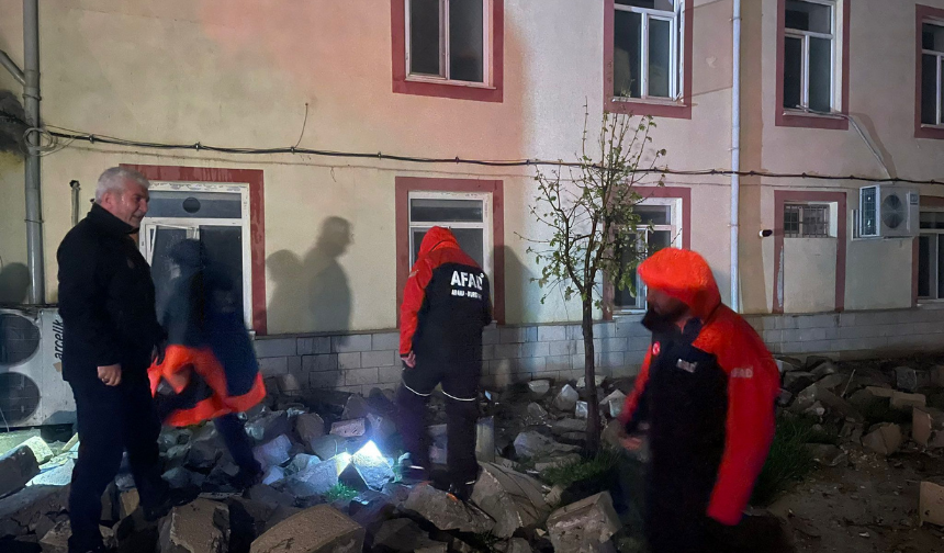 Facianın Eşiğinden Dönüldü! Dev Minare Saniyeler Içinde Yerle Bir Oldu (5)