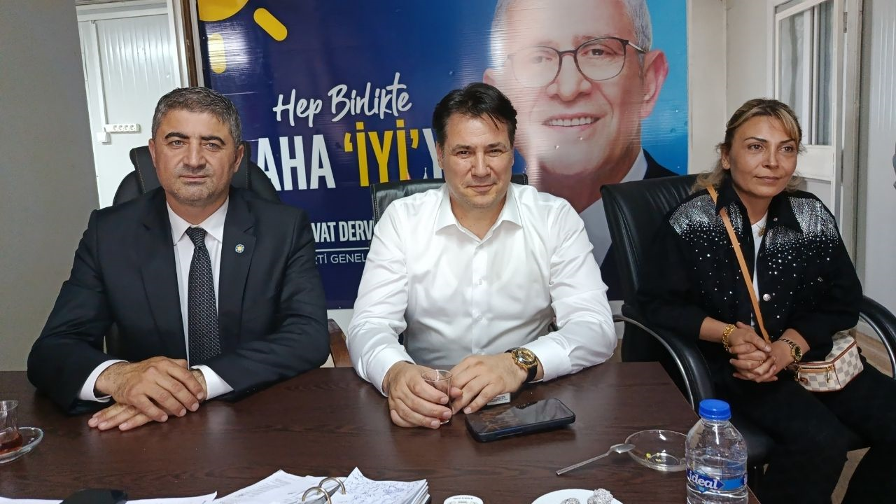 İyi̇ Parti Malatya İl Başkanlığında Bayramlaşma (2) Malatyahaber