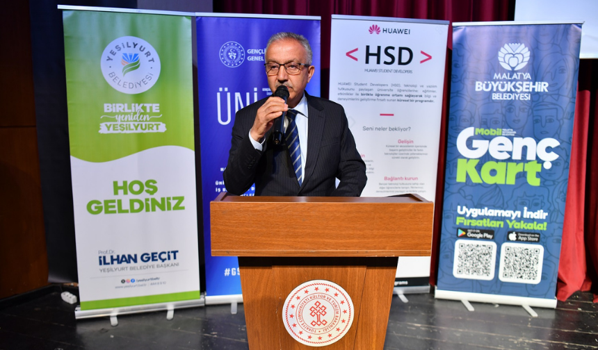 Malatyalı Gençlere Networking Fırsatı! Teknoloji Zirvesi’nde Geleceğin Kapıları Aralandı (2)