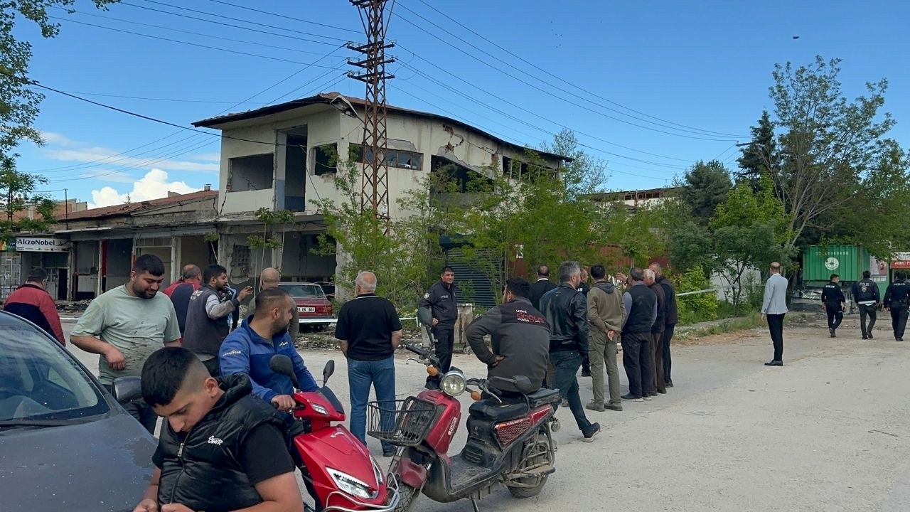 Sanayide Korkutan Çökme Hurda Hırsı Binayı Başına Yıkıyordu! (3) Malatyahaber