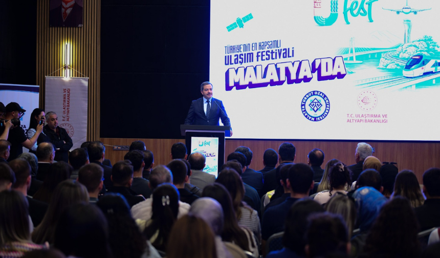 Ulaştırma Ve Altyapı Bakan Yardımcısı Boyraz’dan Gençlere Hediye! (6)