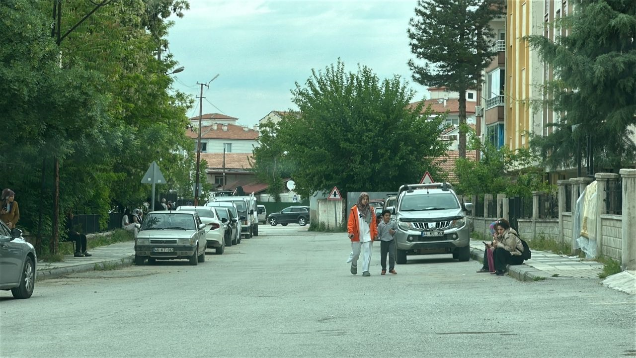 Üniversitede Tavan Çöktü, Kubbe Dağı’na Kayalar Düştü! Malatya’da Deprem Bilançosu (2) Malatyahaber