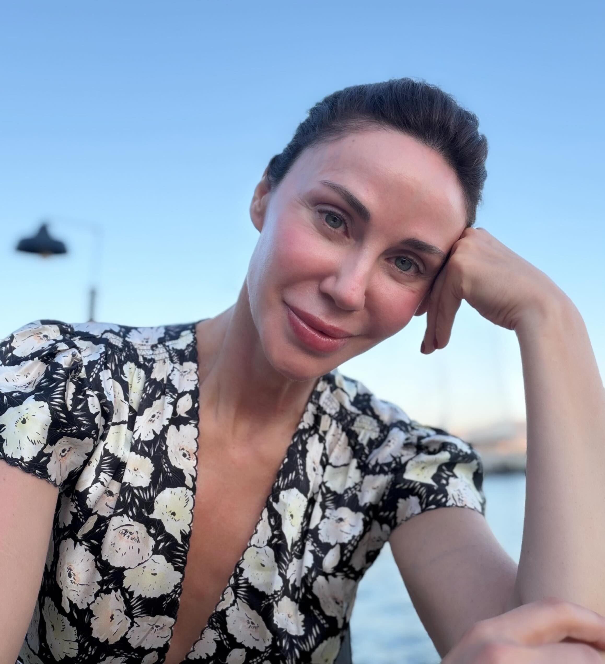 Demet Şener (16)