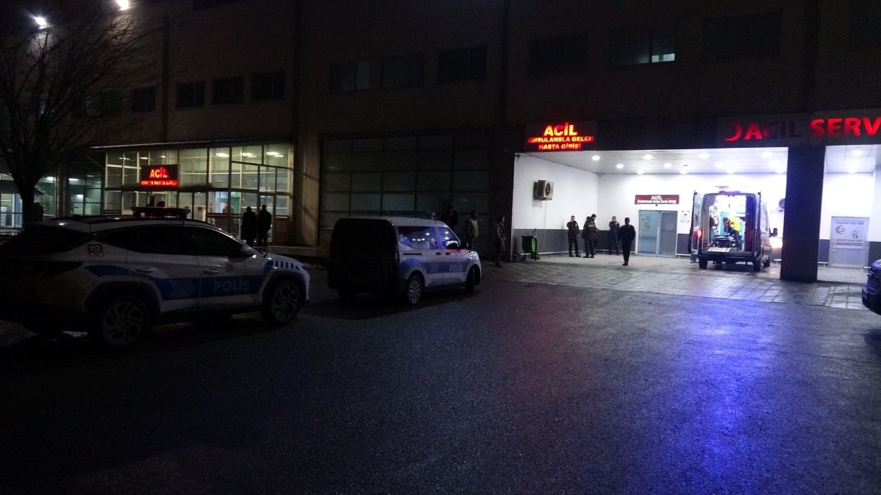 Malatya’da Bir Avuç Dut Için Akraba Kanı Aktı 1’I Çocuk 3 Yaralı (1) Malatyahaber