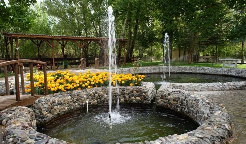 Malatya’da Ölen Balıklar Için Tören Düzenleyen Köyü Duydunuz Mu (5)