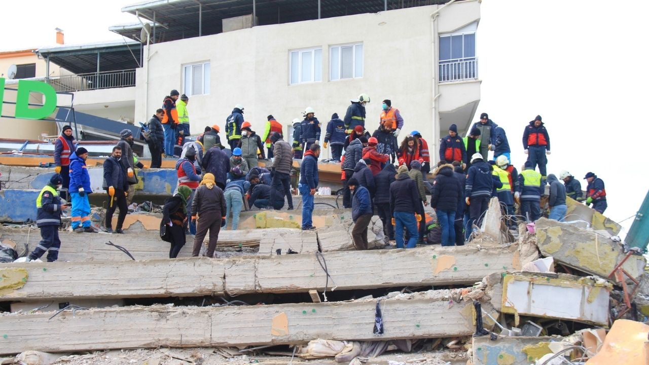 Rakamlar Kahretti! 6 Şubat’ta Malatya’da En Büyük Kayıp Hangi Yaş Gruplarında Oldu (3) Malatyahaber