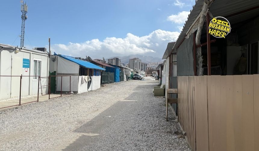 Selçuklu Mahallesi’nde Konteyner Krizi! Ay Sonu Dışarıdalar, Nereye Gidecek Bu Insanlar (2)