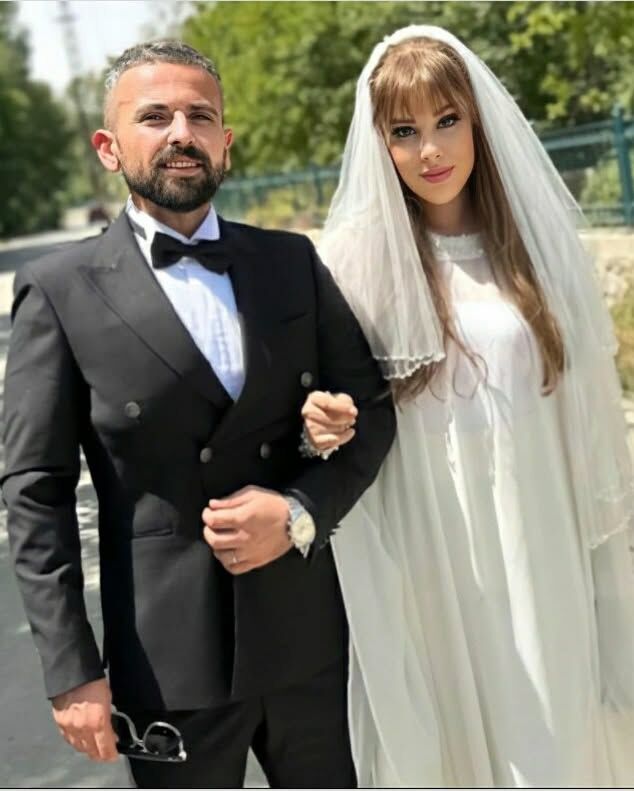 Tuğçe Tayfur Ve Eşi 1