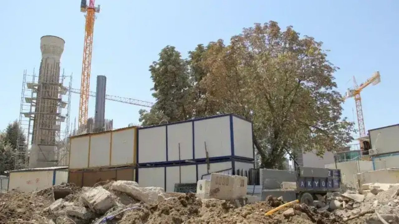 Yeni Camii Önündeki Gedaş Prefabriği Ne Zaman Kaldırılacak (1) Malatyahaber