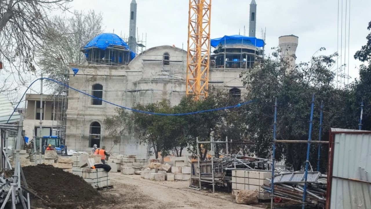 Yeni Camii Önündeki Gedaş Prefabriği Ne Zaman Kaldırılacak (4) Malatyahaber