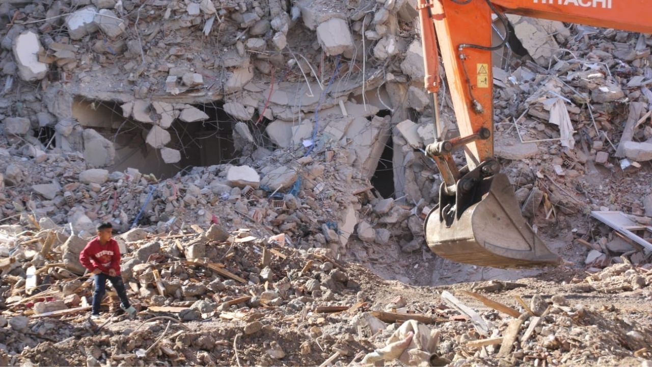 Asrın Felaketi Minik Kalpleri De Vurdu İşte Malatya’da Depremzede Çocukların Ruh Dünyası! (5)