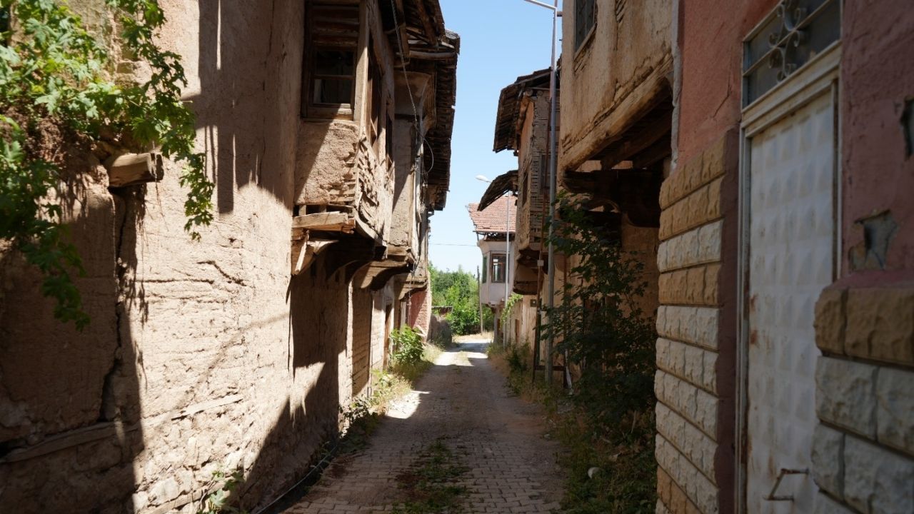Belediye Başkanı Sorumlu Olduğu Bölgeyi Bilmiyor! Malatya'da Kileyik Tartışması (5)