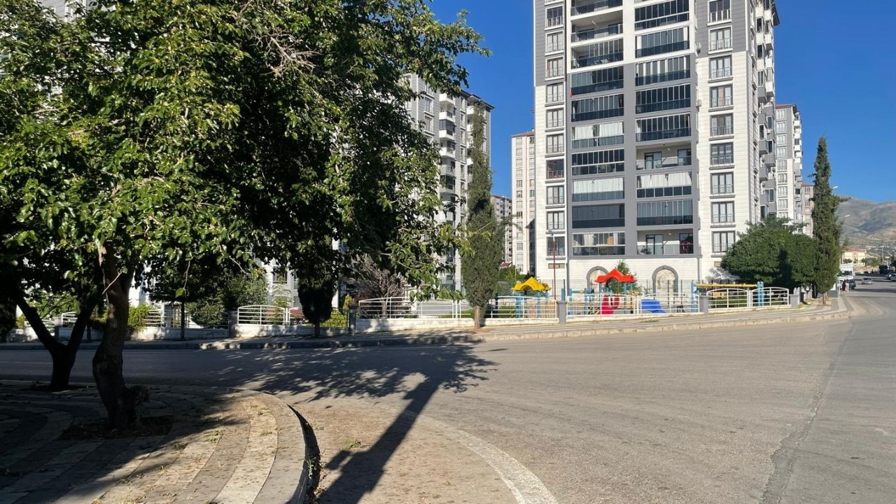 Bu Mevkide Kaza Yapmadan Geçmek Mucize! Yakınca Sakinleri Isyan Ediyor (4)