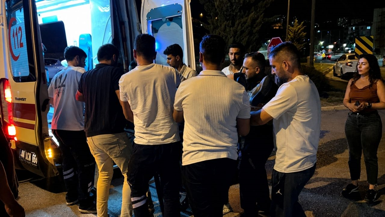 Güney Kuşak Yolu’nda Motosiklet Sola Dönen Çapa Motoruna Çarptı! (1) Malatyahaber