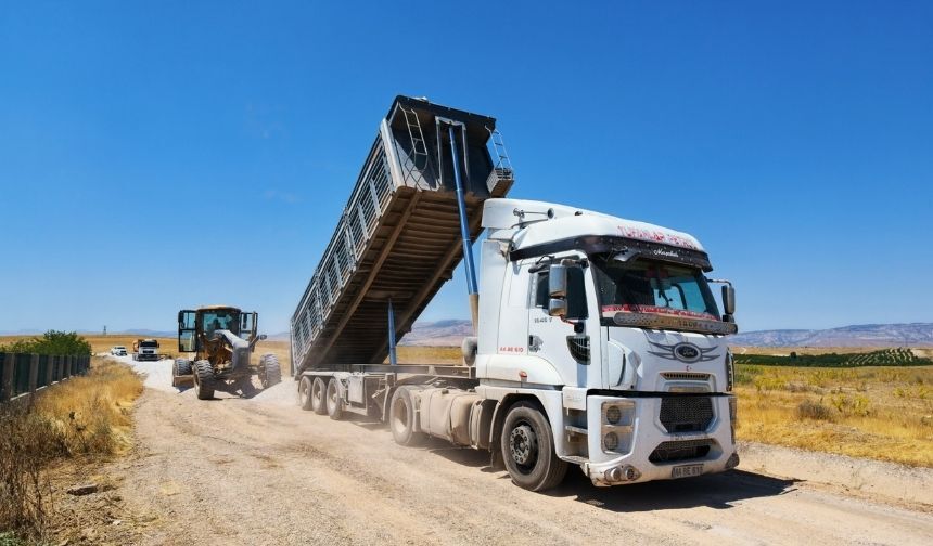 Malatya Havalimanı Ve Çevre Yolu Ulaşımına Dev Dokunuş O 2 Güzergahta Asfaltlama Başladı! (2)