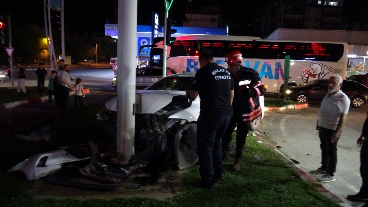 Malatya’da Akıl Almaz Olay! Kaza Yaptı, Ambulanstan Kaçıp Sır Oldu (3) Malatyahaber