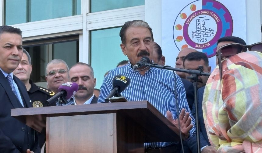 Malatya'da Aşure Programına Damga Vuran Mesajlar Biat Etmeden, Kimseye Boyun Eğmeden (2)