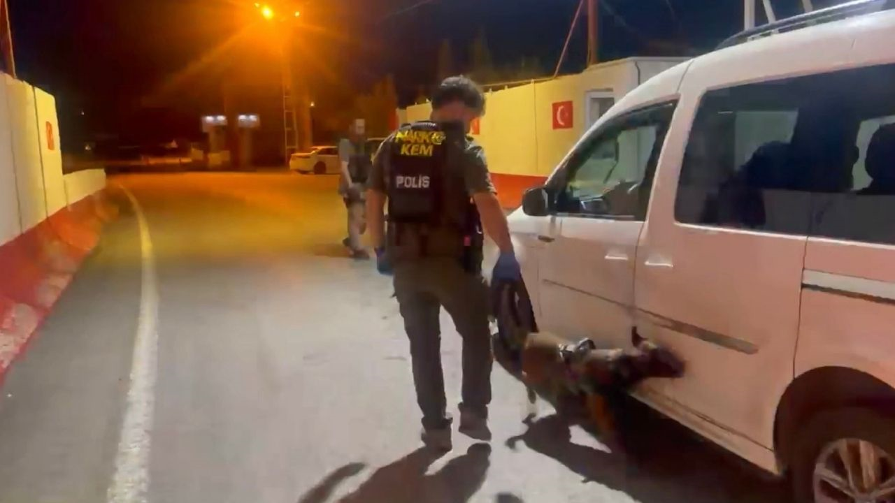 Narkotik Köpeği Tepki Verdi, Yasaklı Madde Bakın Nerede Bulundu (3) Malatyahaber