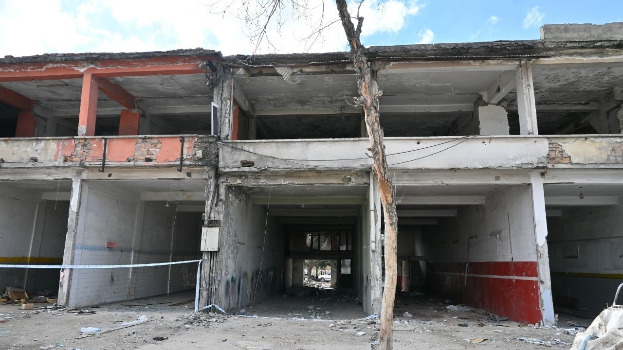 Vali Seddar Yavuz Malatyalılara Resti Çekti Çekin Şu Milletin Yakasından Ellerinizi (1)
