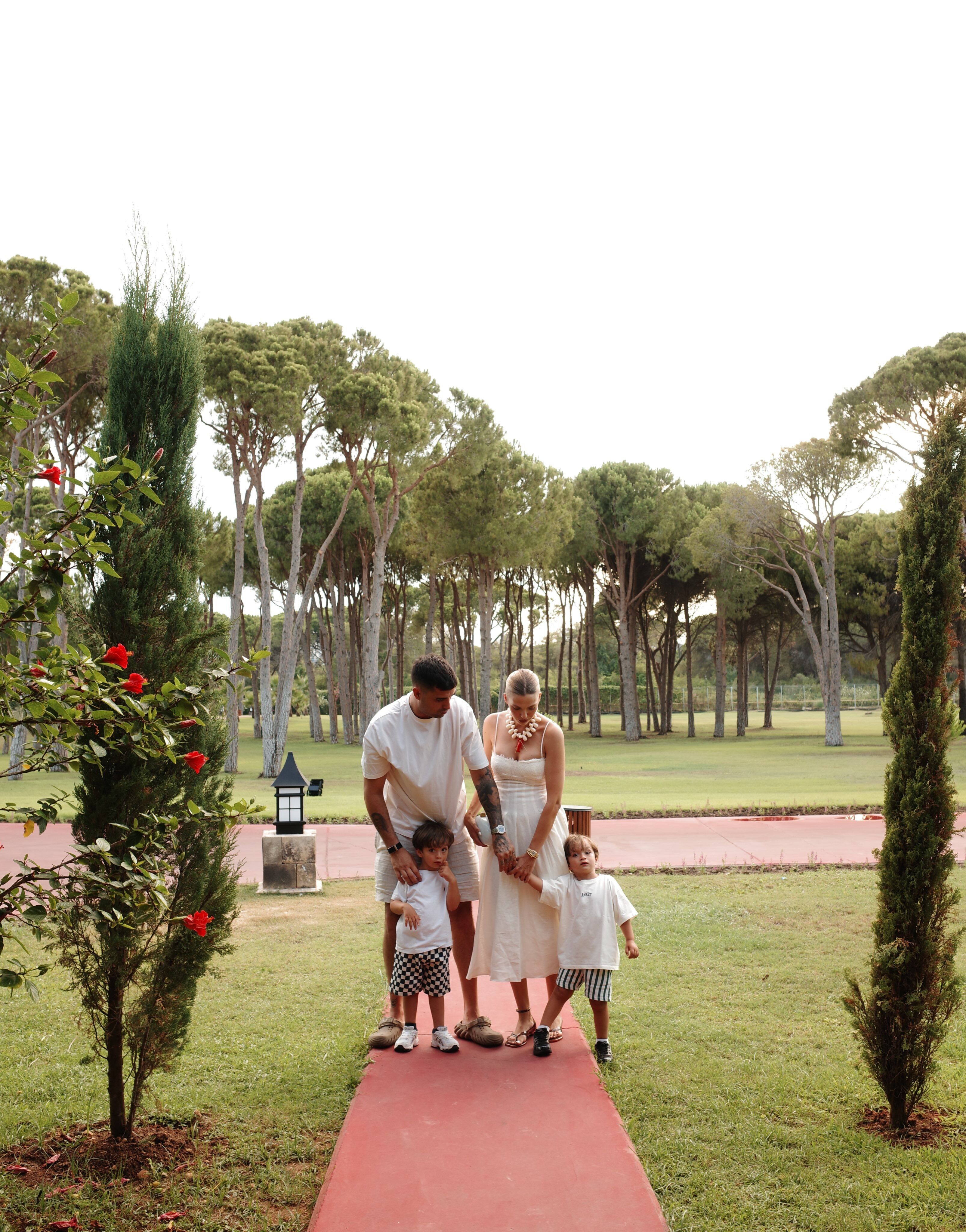 Yasemin Şefkatli Ve İdo Tatlıses Tatil (3)