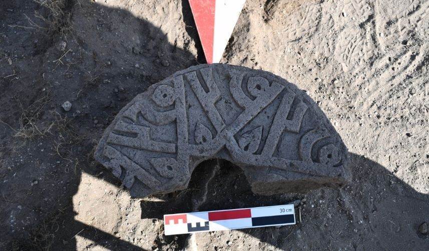 Ani’deki Keşifte Malatya Detayı 800 Yıllık Ulu Cami Ile Aynı Izler Taşıyor (5)