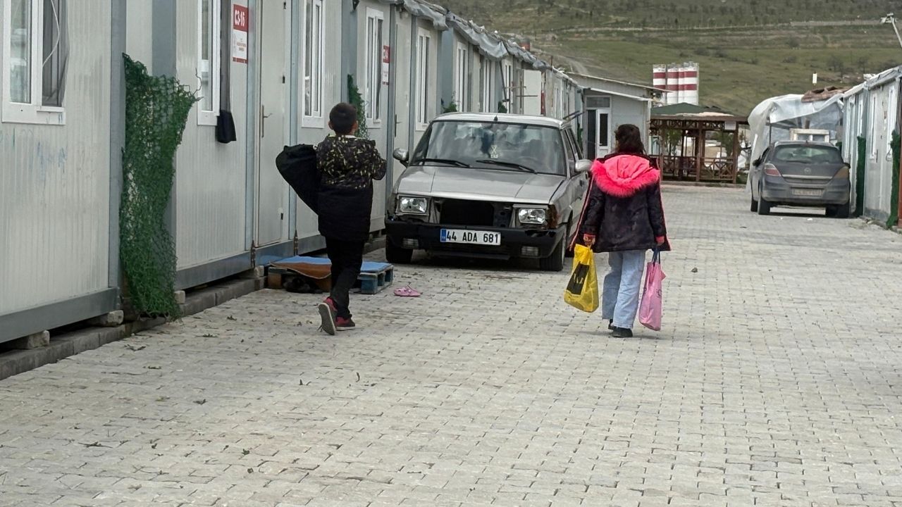 Araştırma Ortaya Koydu Malatya'daki Konteyner Kentlerde Kadınlar Yalnızca Evlerini Kaybetmedi (4)