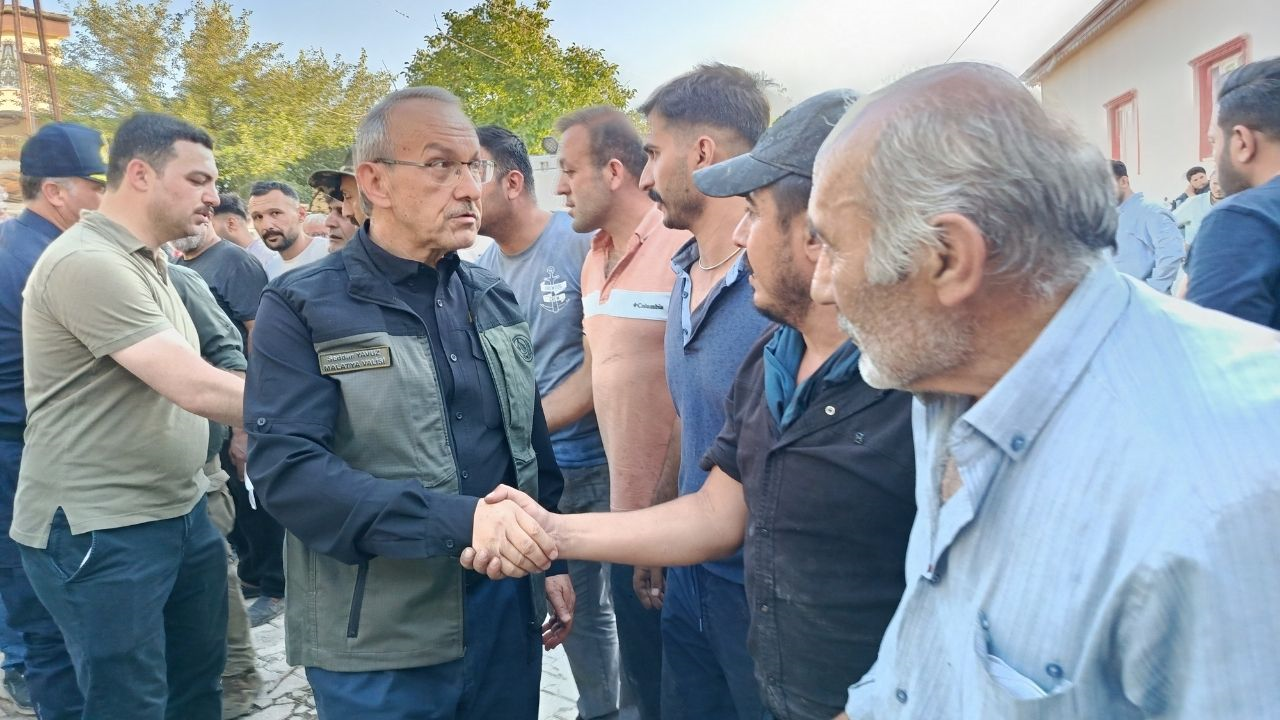 Darende’deki Yangın Kontrol Altına Alındı Vali Yavuz Bilançoyu Açıkladı (2) Malatyahaber