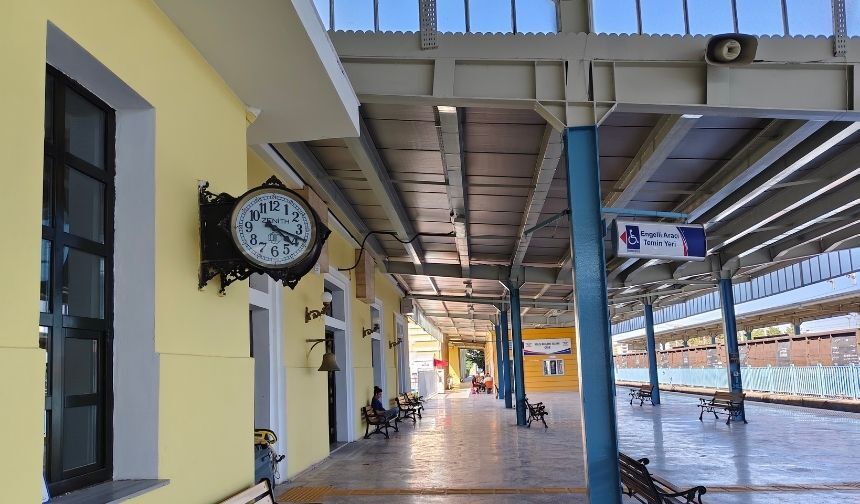 Depremde Hasar Gören Cumhuriyet Mirası Malatya Garı Yeniden Kapılarını Açtı (6)
