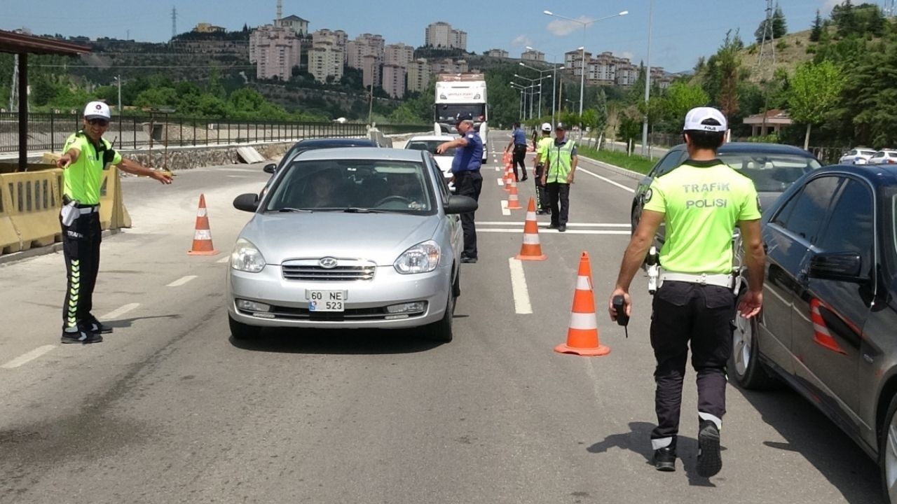 Malatya'da Dev Trafik Bilançosu 1 Milyon Araç Denetlendi, Binlerce Sürücüye Ceza Yağdı! (2) Malatyahaber