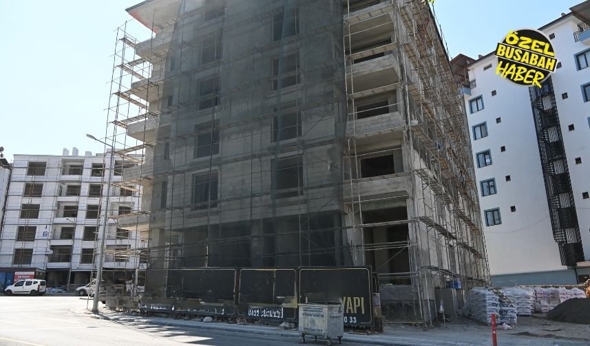 Malatya’da Inşaat Güvenliği Alarm Veriyor Vatandaş Ve Uzmanlar Tedbirsizlikten Şikâyetçi! (8)