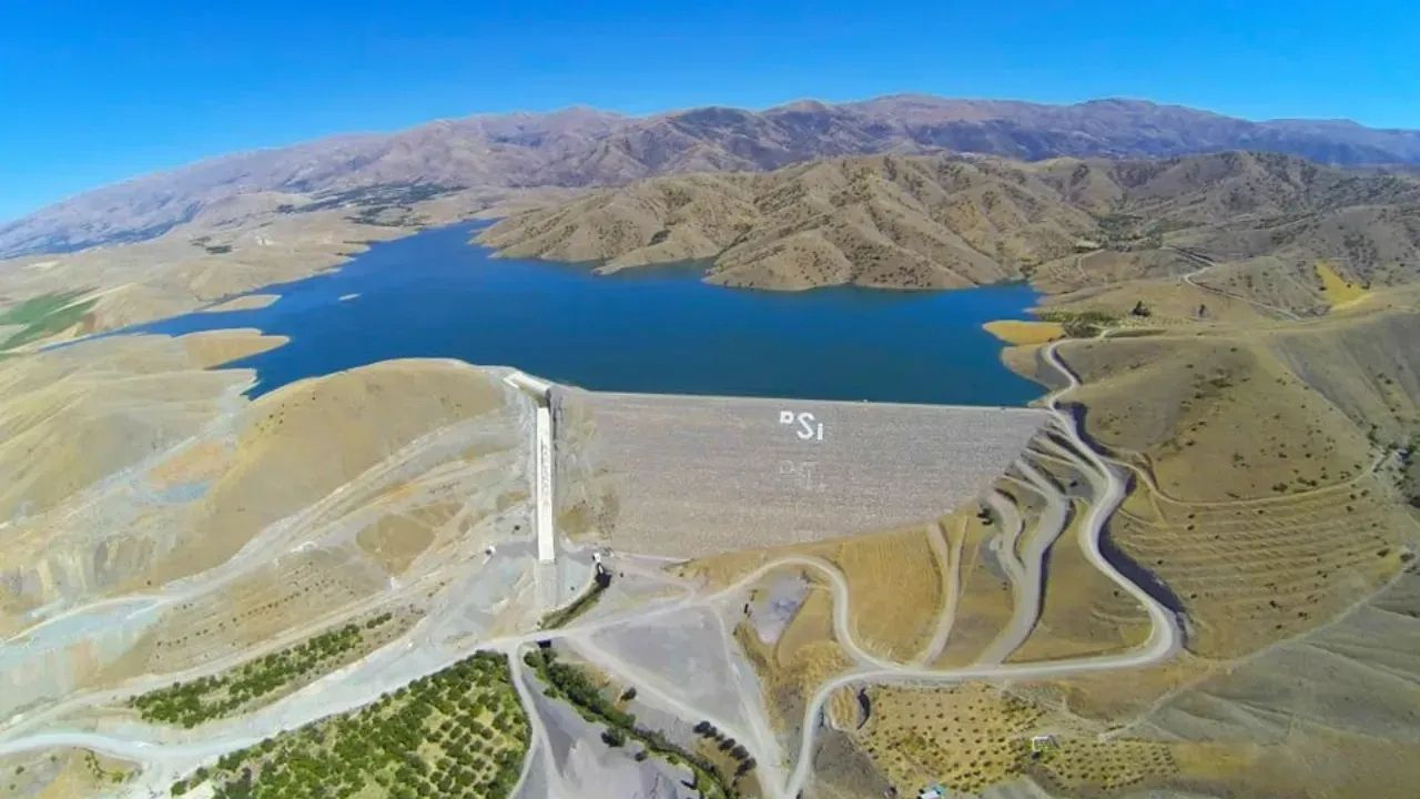 Malatya’nın Saklı Dev Mühendislik Harikası 90 Metre Yükseklikten Bereket Fışkırıyor! (1) Malatyahaber